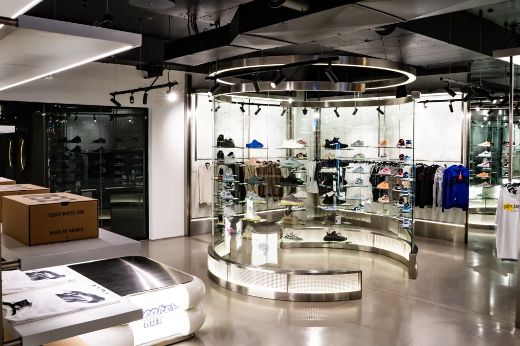 Sneaker Hut