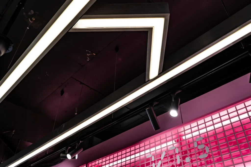 Sneaker Hut